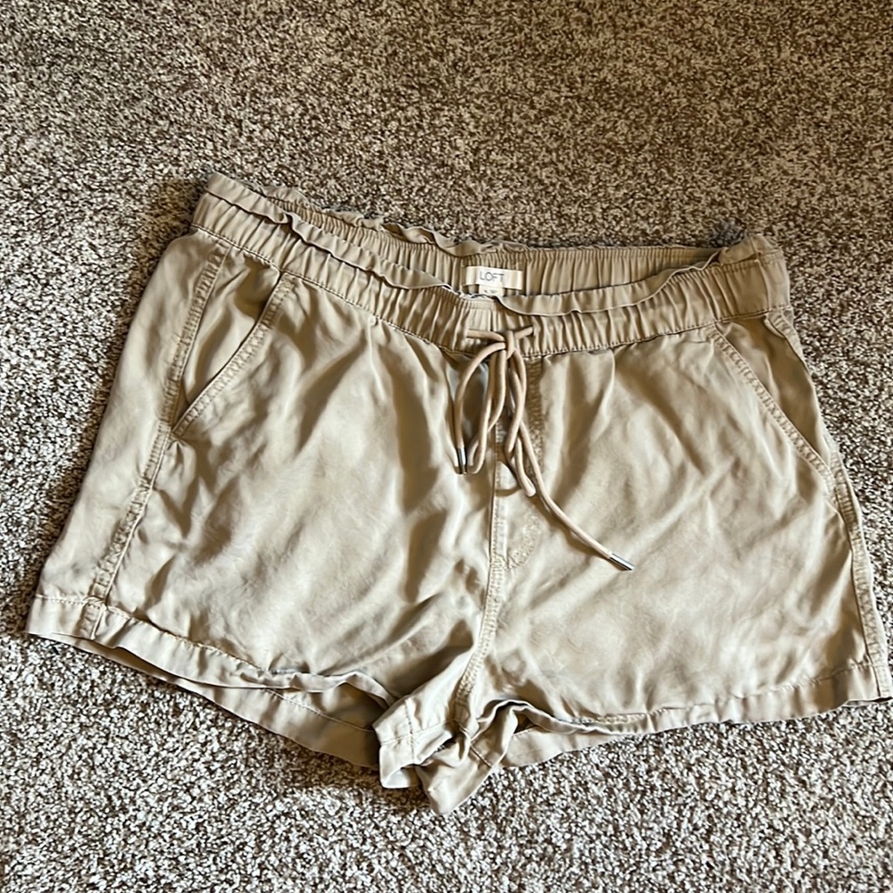 XL LOFT khaki drawstring shorts